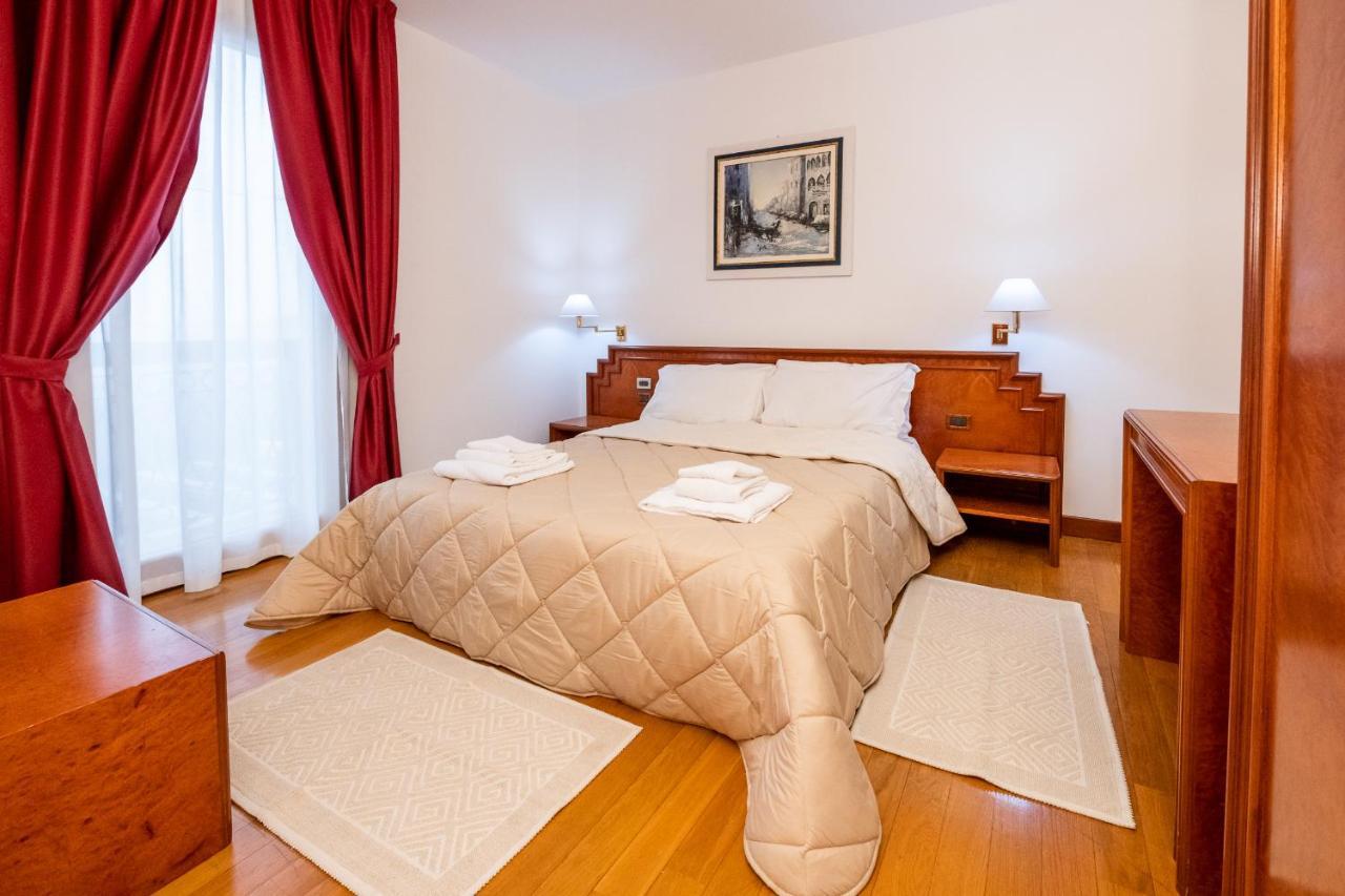 Fuori Hotel 3*