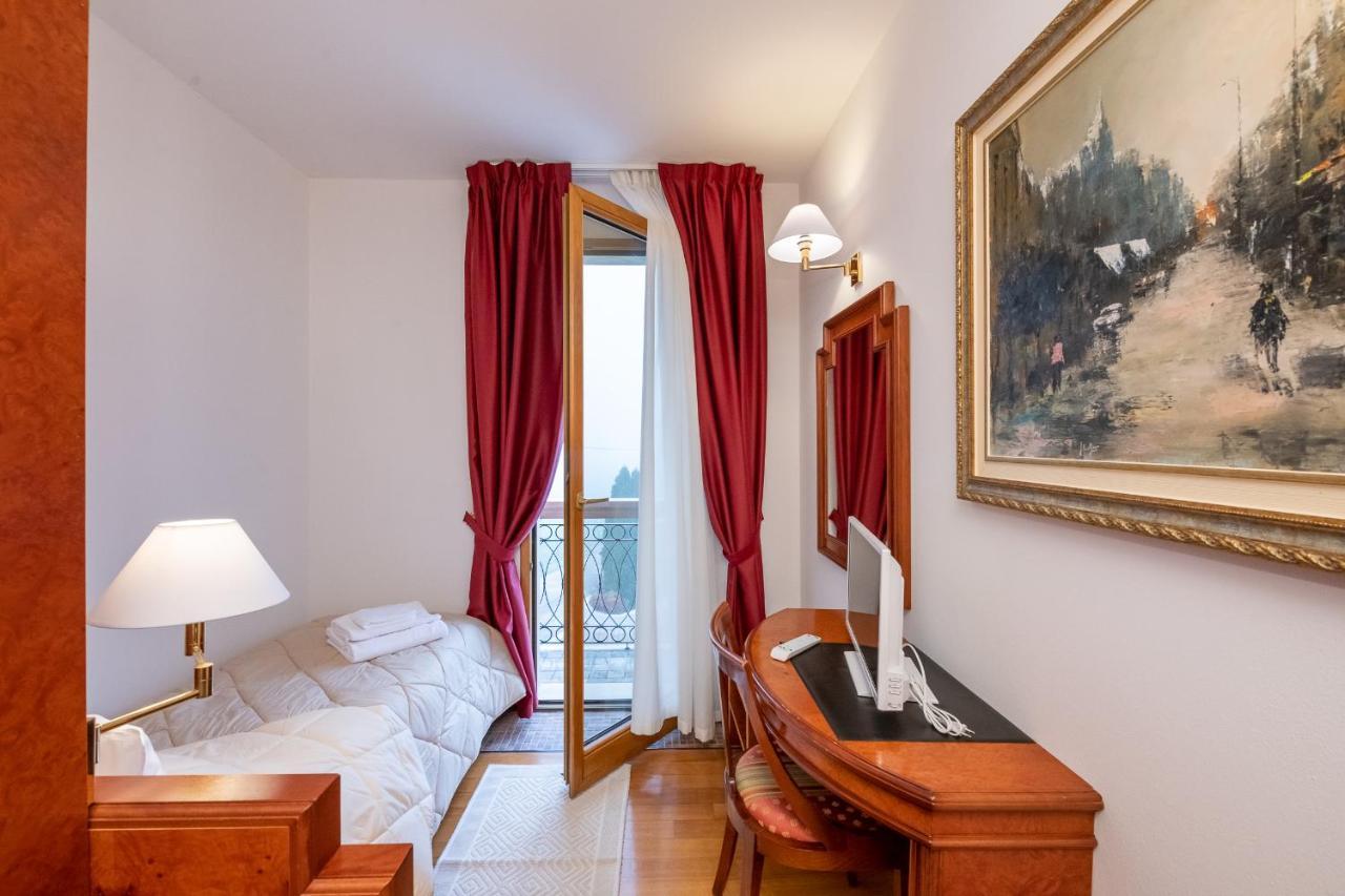 Fuori Hotel 3*